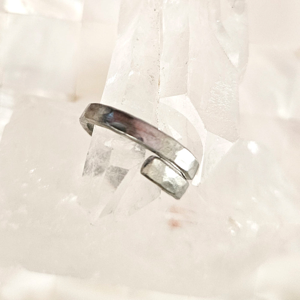 Twisted Vine Ring